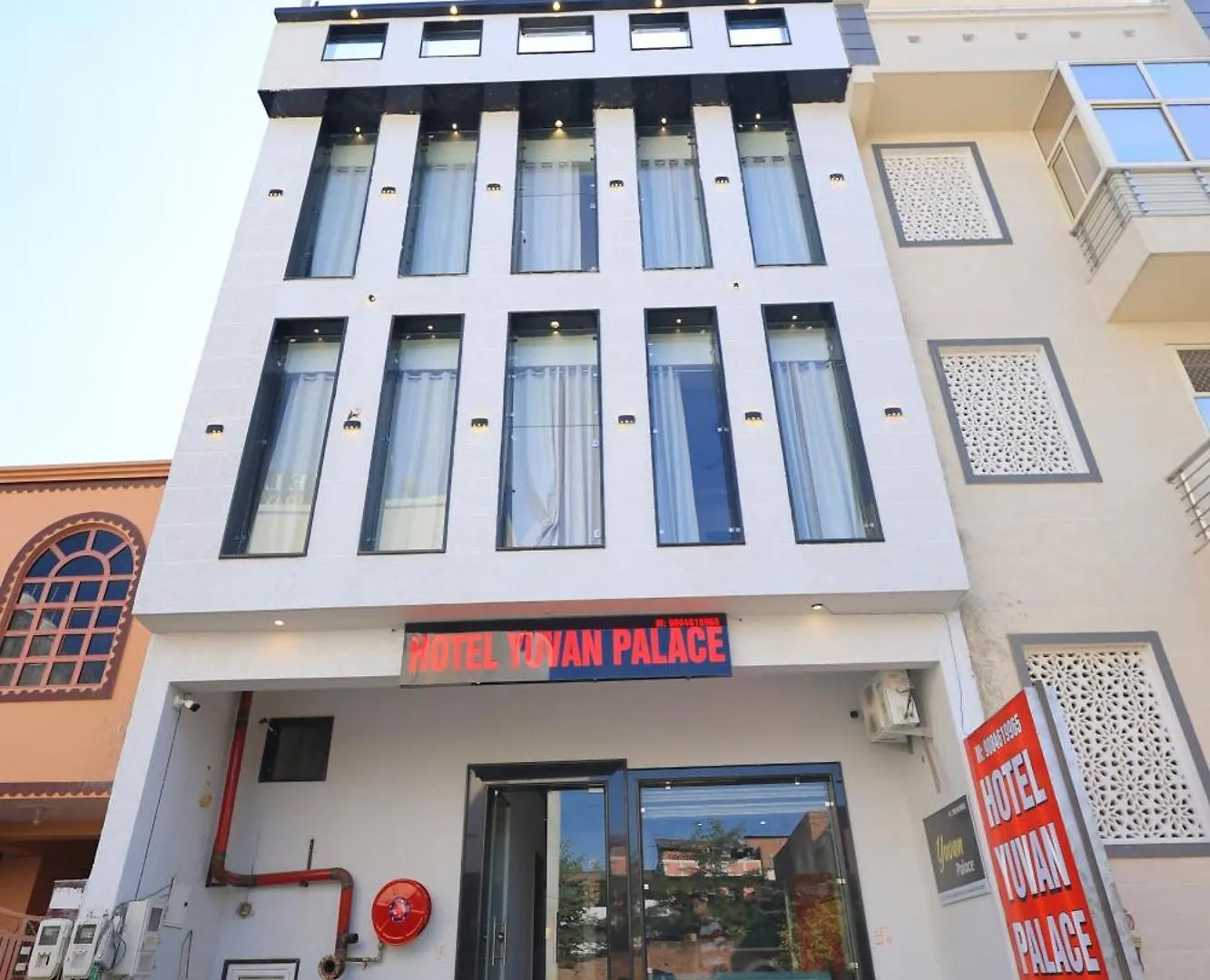 Hotel Agra Yuvan Palace Inde