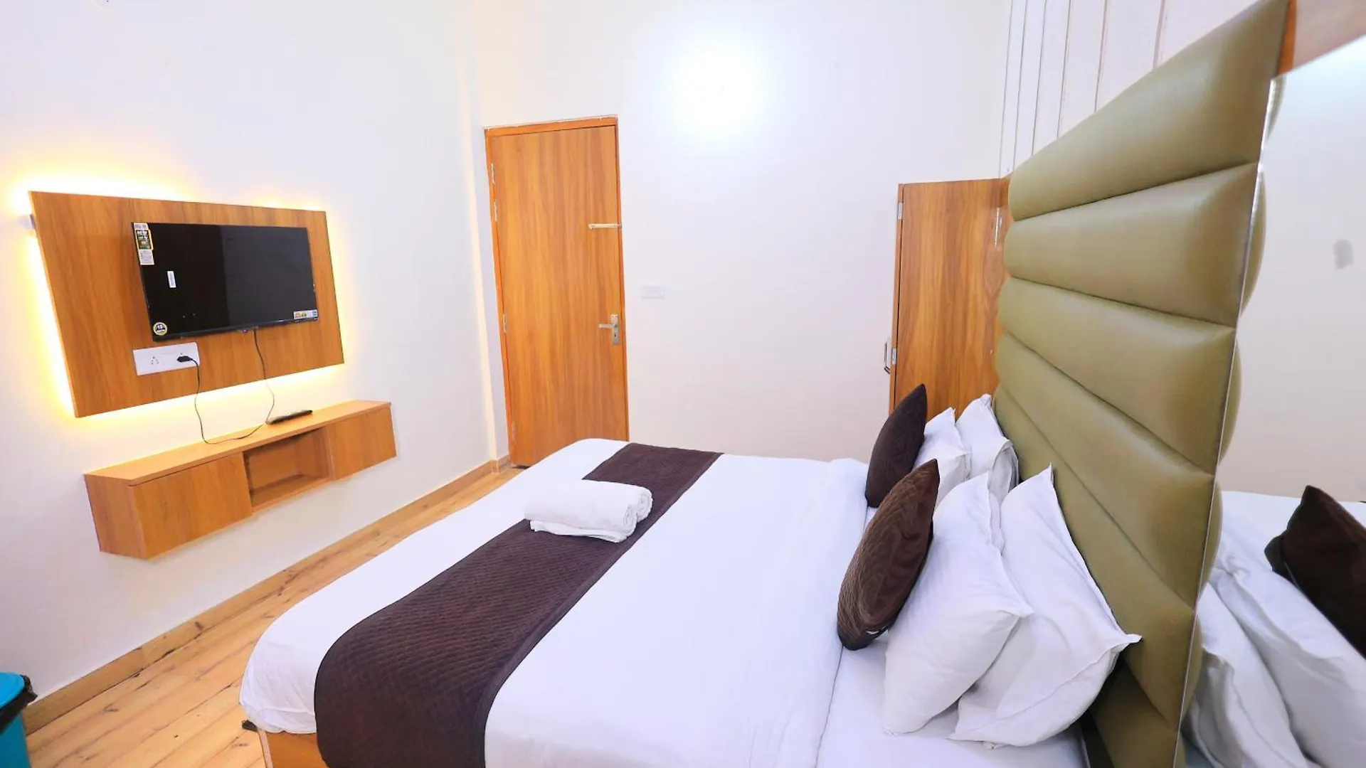 Hotel Agra Yuvan Palace Agra (Uttar Pradesh)